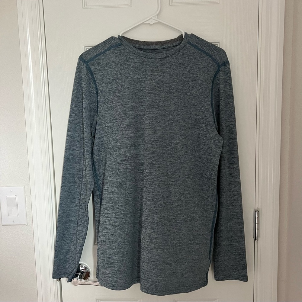 🦩Champion Men’s Long Sleeve